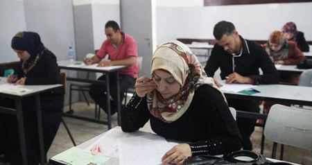 التعليم: تسهيلات للخريجين بشأن التسجيل لامتحان التوظيف